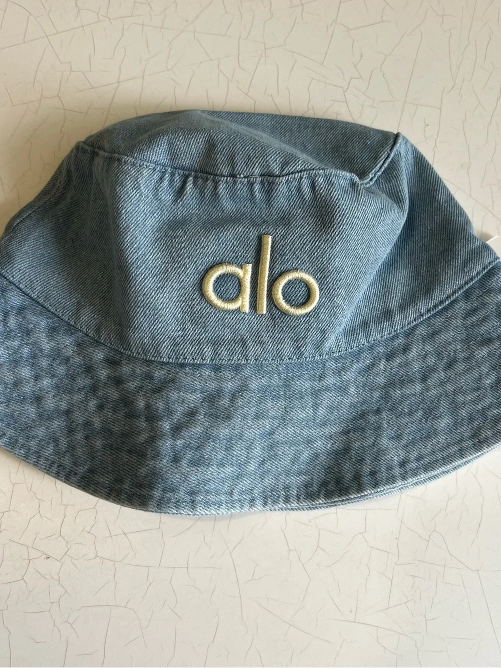 ALO Yoga woman Light Blue Denim Bucket Hat Cotton